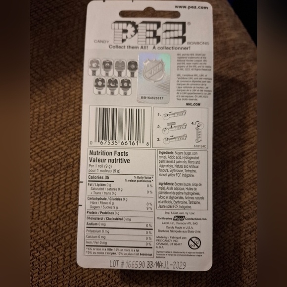 Oilers Pez Dispenser - Picture 3 of 3